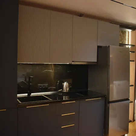 Stayinn Emerald Shkodra