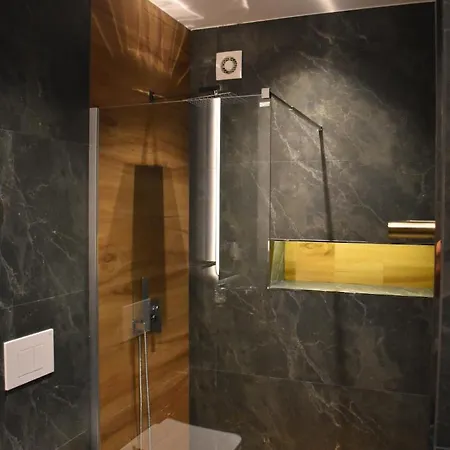 Stayinn Emerald Апартаменты
