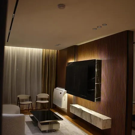 Emerald Luxury Apartment