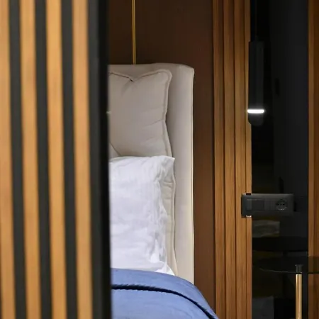 Stayinn Emerald Апартаменты