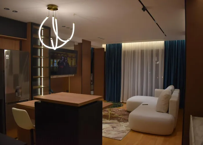 Stayinn Emerald * Шкодер