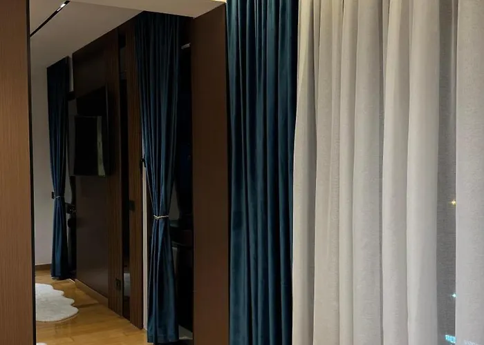 Апартаменты Stayinn Emerald