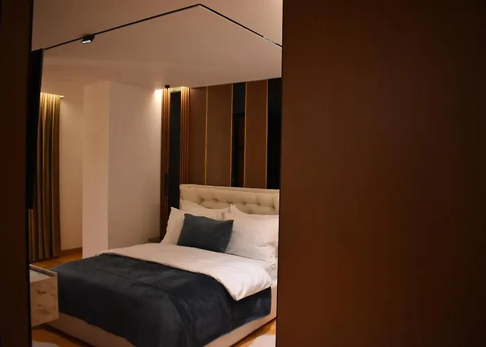 Stayinn Emerald Шкодер