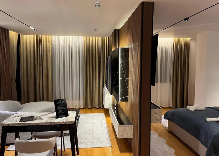 Stayinn Emerald Апартаменты